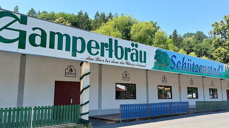 Wird ab 2027 eine andere Brauerei den Sch&uuml;tzenstadl in Kronach bewirtschaften?