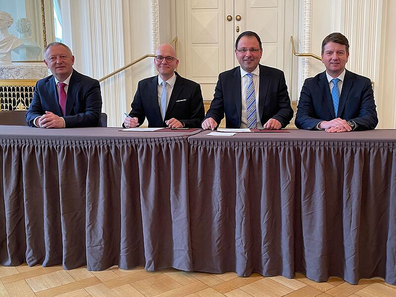 Unterzeichnung Konsortialvertrag Staatsbad GmbH