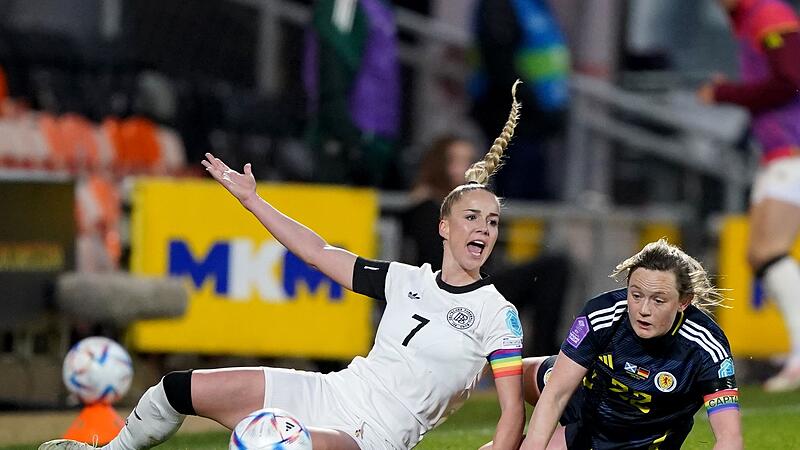 Giulia Gwinn Giulia Gwinn