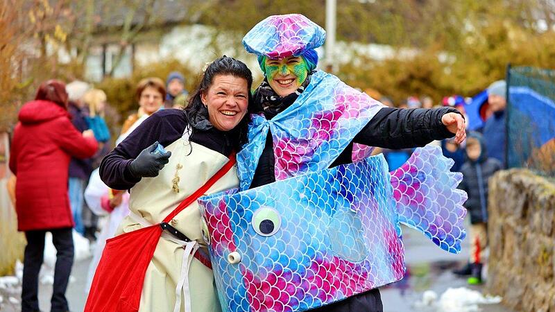 Fasching, Flossen, Freude im Aurachtal.