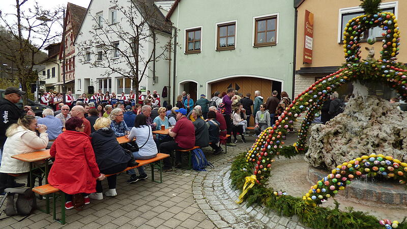 OsterbrunnenfestForchheim & Fränkische Schweiz OsterbrunnenfestForchheim & Fränkische Schweiz