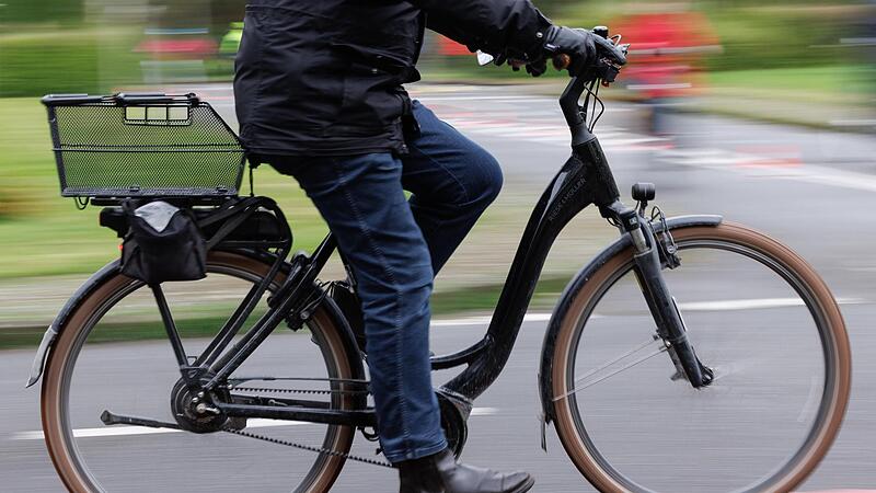 Die Kulmbacher Polizei lädt vor allem Radfahrer im fortgeschrittenen Alter zum Infostand ein.
