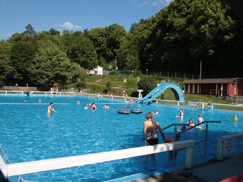 Das Freibad Gr&auml;fenbergForchheim & Fr&auml;nkische Schweiz