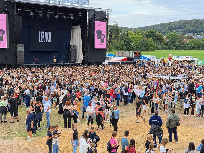 Wincent Weiss beim Open Air in Bad Kissingen