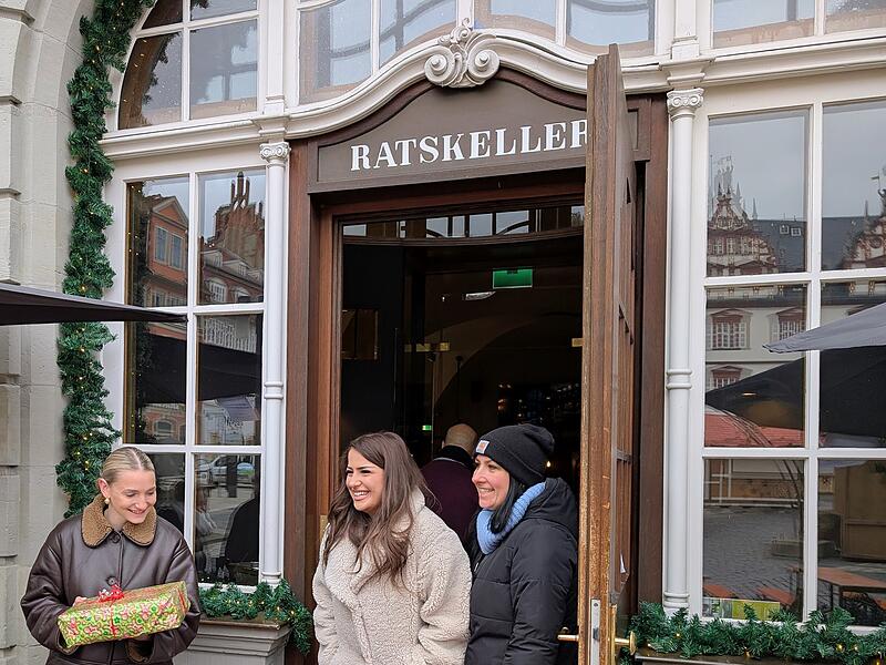 Kostenlose Kartoffelsuppe am Coburger Marktplatz und Geschenke f&uuml;r Kinder
