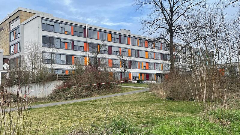 Die Betriebskostenzuschüsse für die Haßbergkliniken sind weiter notwendig und bestimmen die Leistungsfähigkeit des Landkreises. Das Konsolidierungskonzept soll wieder Stabilisierungshilfen durch den Freistaat ermöglichen.