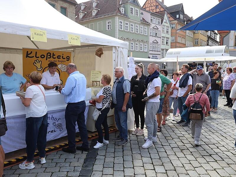 Coburger Kloßmarkt gestartet: Sonntag verkaufsoffen