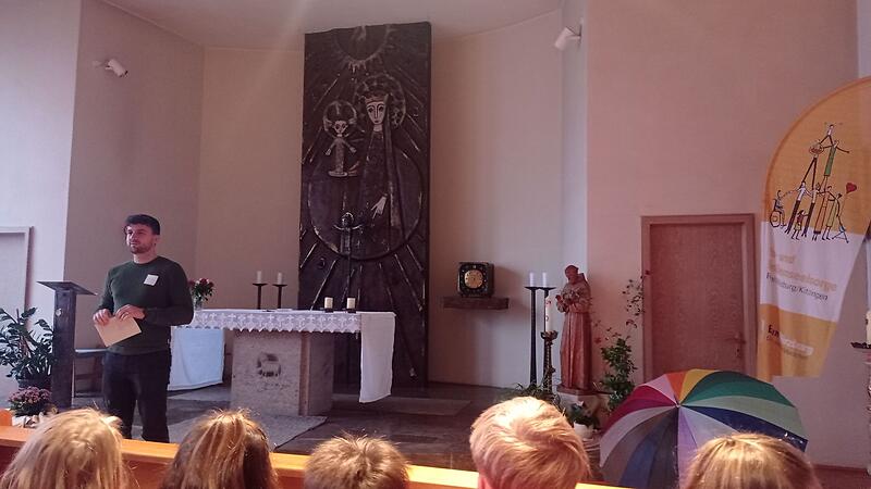 Ein gemeinsamer Gottesdienst als Abschluss des Kinderbibeltages.