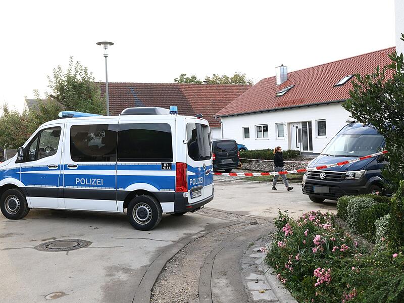 Zwei Behördenmitarbeiter bei Waffenkontrolle erschossen Zwei Behördenmitarbeiter bei Waffenkontrolle erschossen