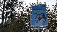 Schild zwischen Motten und Kothen