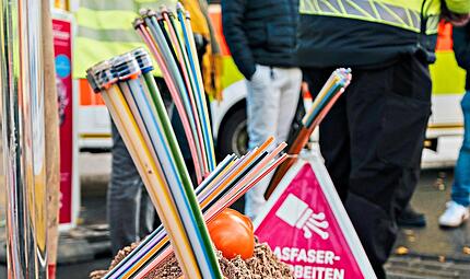 Die Bauarbeiten für Glasfaser in Bad Kissingen laufen seit Oktober 2025. Ben Kiesel Die Bauarbeiten für Glasfaser in Bad Kissingen laufen seit Oktober 2025. Ben Kiesel
