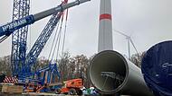 Das erste Windrad im Windpark Fuchsstadt steht bereits. Das erste Windrad im Windpark Fuchsstadt steht bereits.