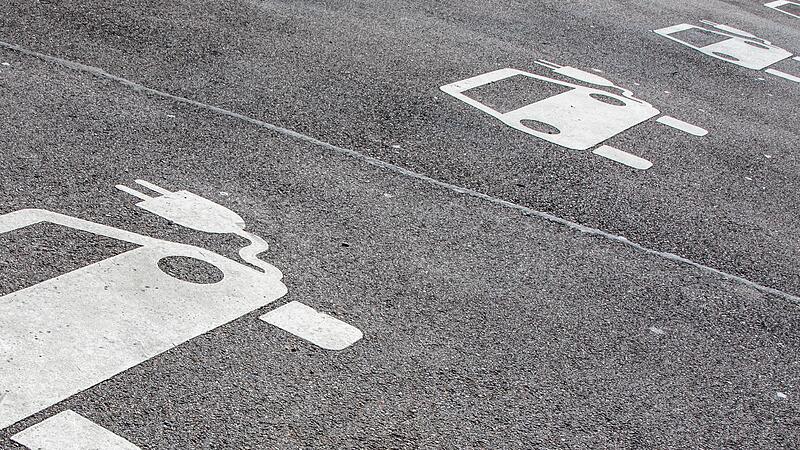 Ab 2035 d&uuml;rfen in der EU keine Fahrzeuge mit Verbrennermotor mehr zugelassen werden.