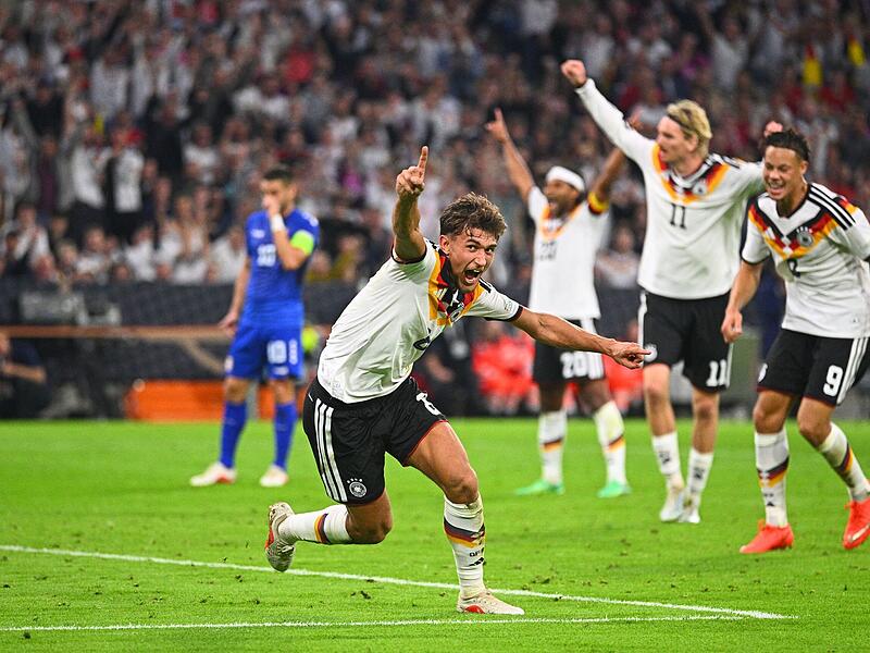 Jubel im DFB-Dress: Der Franke Tom Bischof (vorne) hat Deutschland auf die Siegerstraße gebracht. Jubel im DFB-Dress: Der Franke Tom Bischof (vorne) hat Deutschland auf die Siegerstraße gebracht.