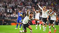 Jubel im DFB-Dress: Der Franke Tom Bischof (vorne) hat Deutschland auf die Siegerstraße gebracht. Jubel im DFB-Dress: Der Franke Tom Bischof (vorne) hat Deutschland auf die Siegerstraße gebracht.
