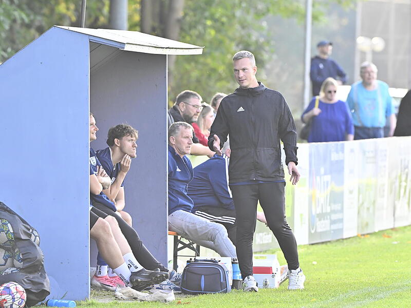 Pascal Zeiss, Trainer des TSV Mönchröden II, hofft auf den einen oder anderen Dreier vor der Winterpause. Pascal Zeiss, Trainer des TSV Mönchröden II, hofft auf den einen oder anderen Dreier vor der Winterpause.