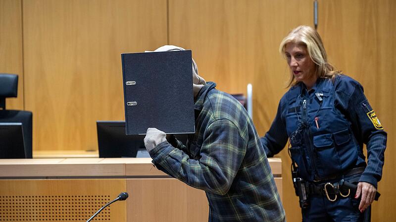 Prozess wegen mutma&szlig;licher Rachetat an dreifacher Mutter