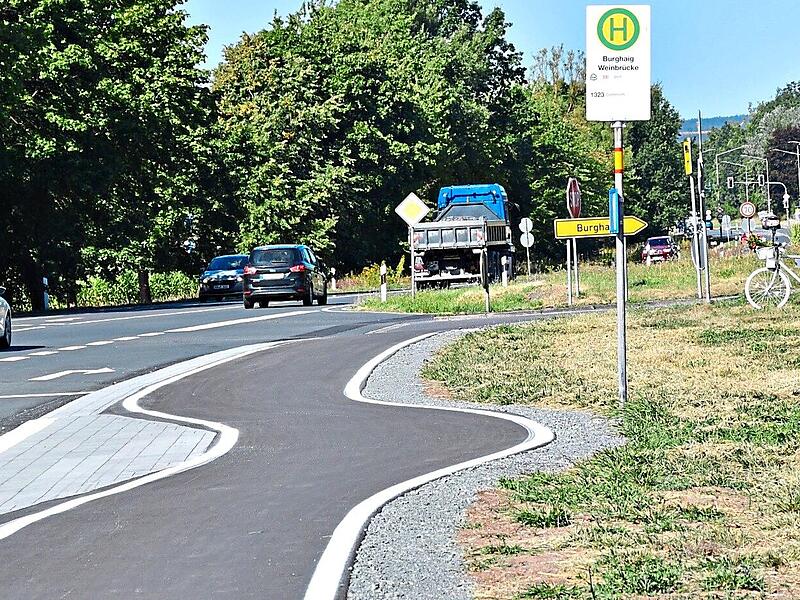 Das staatliche Bauamt Bayreuth hat den neuen Geh- und Radweg entlang der B 289 zwischen Burghaig und Kulmbach f&uuml;r den Verkehr freigegeben.Stephan Herbert Fuchs