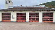 Gemeinderat Weißenbrunn Feuerwehrhaus Die Tore am Feuerwehrhaus Weißenbrunn sind nicht mehr zeitgemäß. Der Gemeinderat beschloss die Erneuerung der von Elektromotoren gesteuerten Tore.