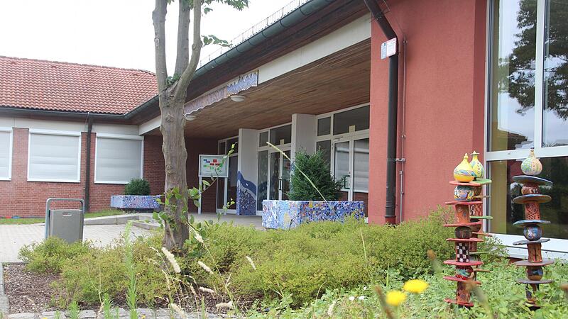 An der Grundschule Adelsdorf könnte die Jugendsozialarbeit ab 2025 zum Einsatz kommen.