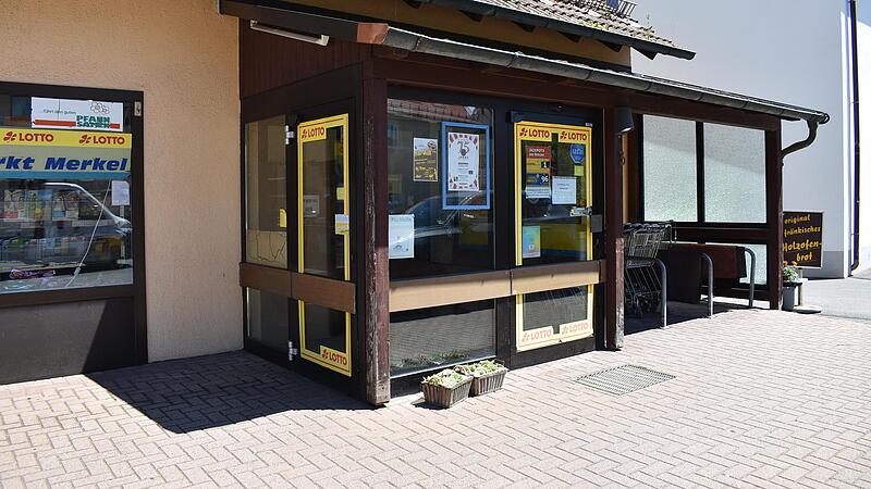 Der Edeka-Markt Merkel in Hiltpoltstein schlie&szlig;t. Damit macht auch der letzte Nahversorger des Ortes zu.Forchheim & Fr&auml;nkische Schweiz