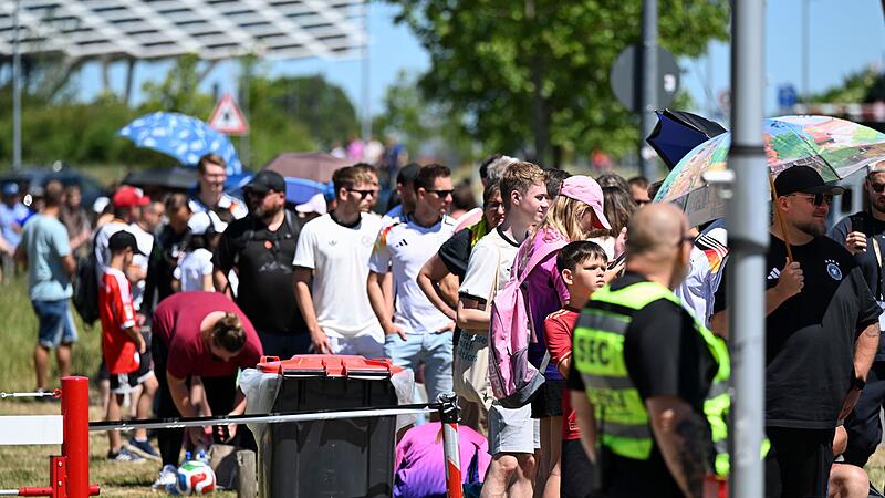 Autogrammstunde Manuel Neuer
