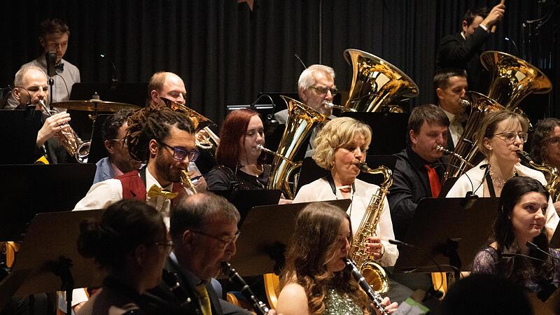 Wer bei der Oscar-Nacht der Stadtkapelle Hammelburg keinen Platz ergattern konnte, schafft es sicher bei der Sommer-Serenade am 25. Juli im großen Garten des Musikerheims.