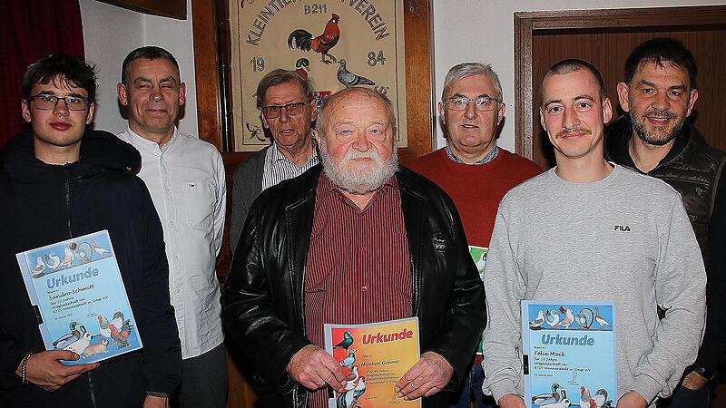 Für langjährige Mitgliedschaft im Kleintierzuchtverein Münnerstadt wurden (von links) Sandro Schmitt, Stefan Wende, Karl Heinz Mangold, Heribert Gessner, Gerhard Dietz, Felix Mack und Oskar Denner geehrt.