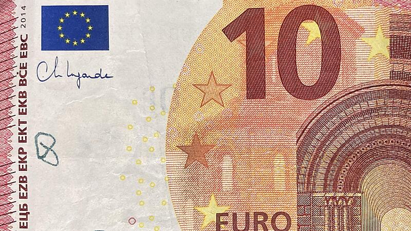Geld: 10 Euro