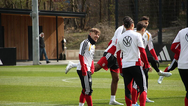 Er ist mittlerweile im Team angekommen und wird von allen "Lenny" genannt: Der Franke und Jung-Nationalspieler Lennart Karl.