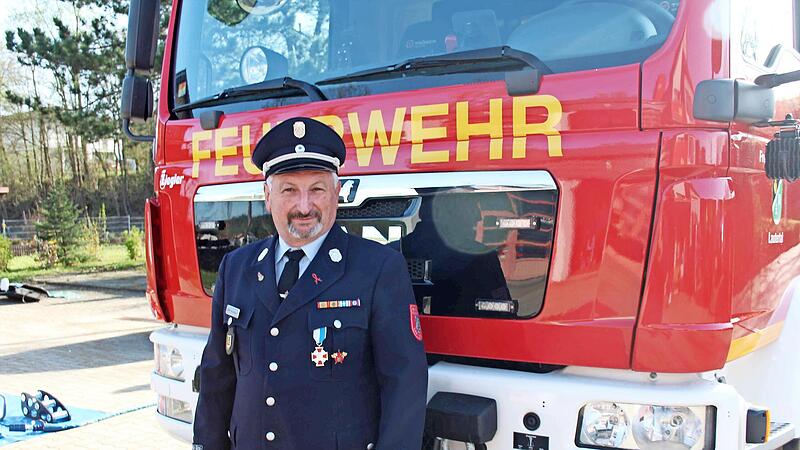 Nach 21 Dienstjahren als Kreisbrandmeister wird Manfred Brückner aus Altersgründen am kommenden Freitag offiziell aus dem Ehrenamt verabschiedet.