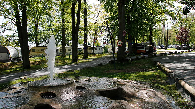 Auch wegen seiner idyllischen Lage z&auml;hlt der Campingplatz Insel in Bamberg-Bug zu den beliebtesten Pl&auml;tzen in der Region.