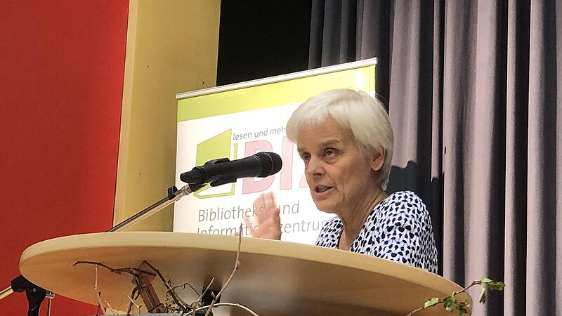 Buchautorin Ulrike Herrmann zu Gast in Ha&szlig;furt: &bdquo;staatlich geplantes gr&uuml;nes Schrumpfen ist  der  K&ouml;nigsweg zur Bew&auml;ltigung der Klimakrise&ldquo;.