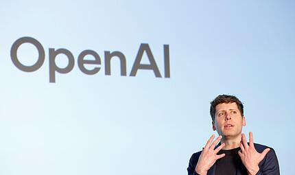Pressekonferenz von SoftBank und Open AI Alliance in Japan