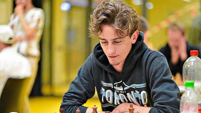Tobias Kolb will gegen bis zu 30 Spieler antreten.T.Kolb Tobias Kolb will gegen bis zu 30 Spieler antreten.T.Kolb