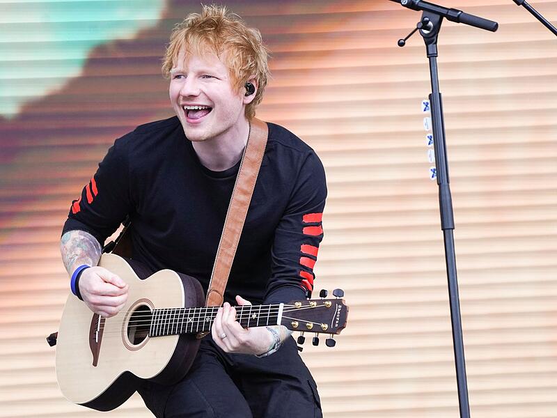 Ed Sheeran und Nelly Furtado beim EM-Fanfest in München