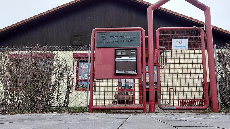 Mehr Geld und bessere Arbeitsbedingungen: Erzieherinnen auch aus Forchheim wie hier im Carl-Zeitler-Kindergarten streikten am Frauentag, Einrichtungen waren geschlossen.Forchheim & Fr&auml;nkische Schweiz