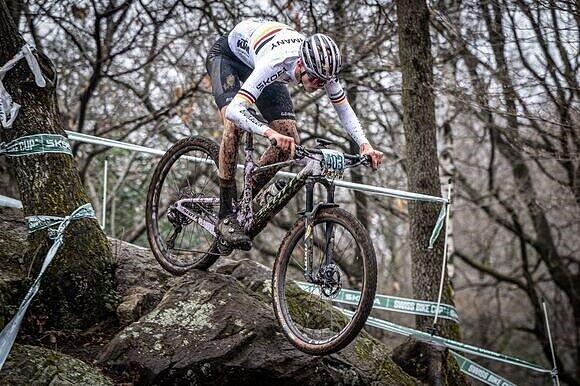 Elias H&uuml;ckmann vom Mountainbike-Team Lexware