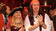 Europaministerin Melanie Huml mit ihrem Ehemann Markus bei der BR-Sendung “Fastnacht in Franken“ im Bayerischen Rundfunk aus Veitshöchheim.