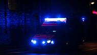 Rettungswagen im Einsatz - Symbolbild