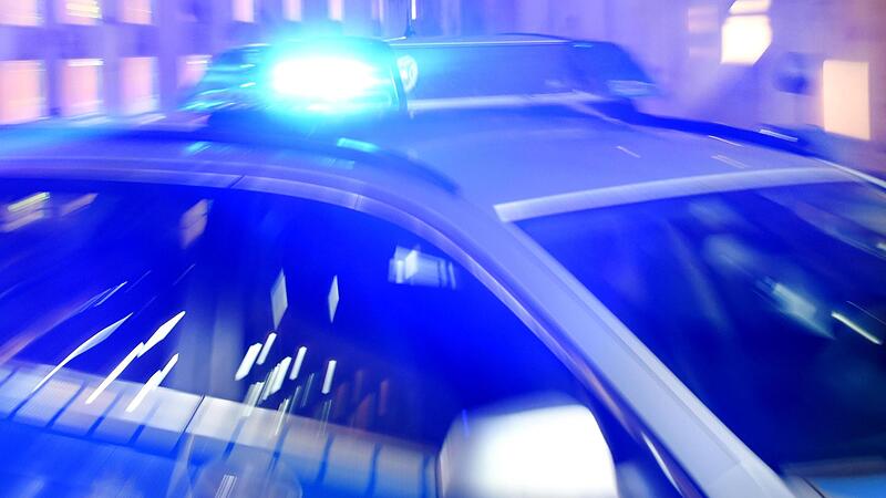 Beim Versuch ihm zu helfen, leistete ein betrunkener Jugendlicher in Bad Kissingen Widerstand gegen die Polizei und einen Rettungssanit&auml;ter.
