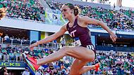 Jule Lindner erringt beim 3000-Meter-Hindernislauf in Eugene Oregon Platz 7 und damit die Auszeichnung &bdquo;First Team All-American&ldquo;.