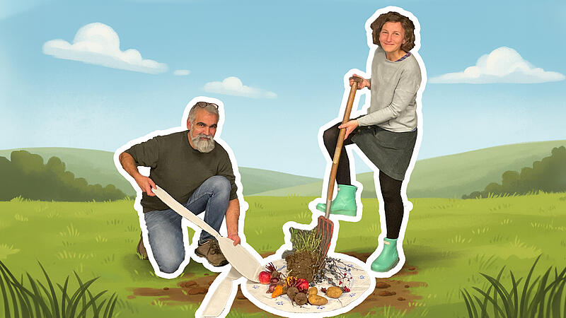 J&uuml;rgen Mohr (Kulturland) und Antonia Deckwart (Naturlandhof Wei&szlig;) verdeutlichen symbolisch: &bdquo;Wir essen vom Boden&ldquo;.