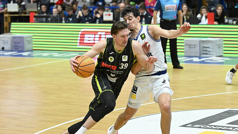 Sport Basketball 2. Bundesliga PROA Saison 2025 / 2026  22. Spieltag  am Sonntag 08.02.2026 Spielort  Crailsheim Arena Hohenlohe Spielbeginn 15.00 h    HAKRO Merlins Crailsheim gegen BBC Bayreuth Halbzeitergebnis 37:25 Endstand 89:58 Willem Brandwijk Nico