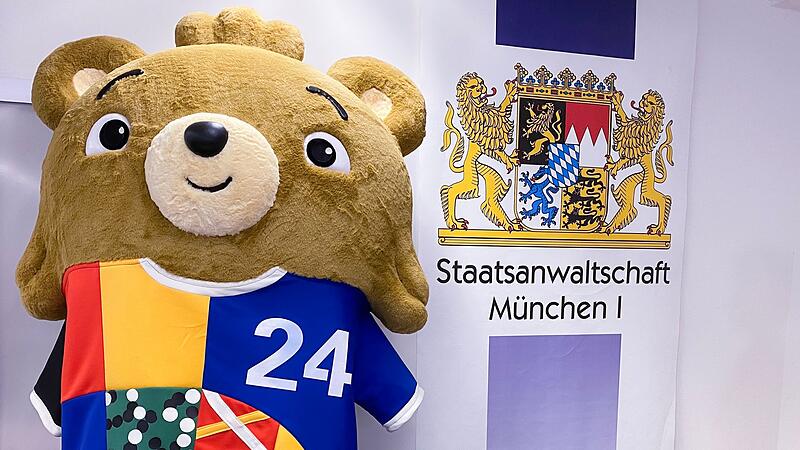 Gef&auml;lschtes EM-Maskottchen-Kost&uuml;m