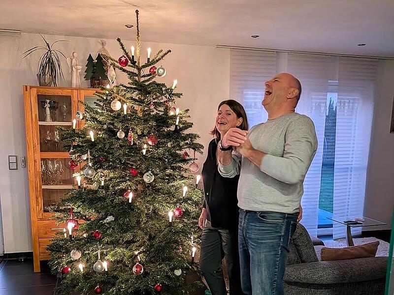 Karin (und Thomas) WeißChristbaum loben Pinzberg 2024