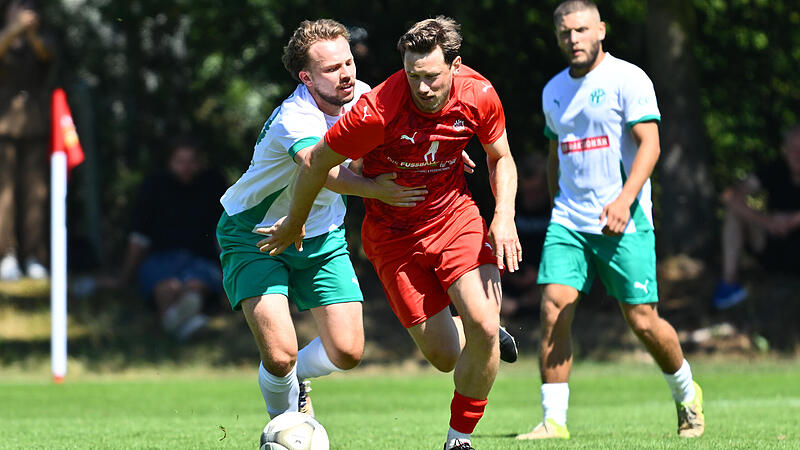Tobias Eisgrub vom SV Buckenhofen (Trikot rot, im Spiel gegen Neudrossenfeld) wurde f&uuml;r das Bayern-Tor des Monats nominiert.