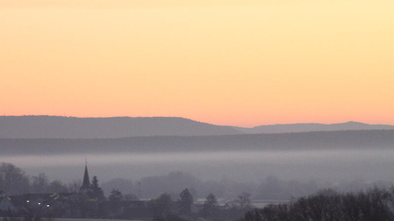 Nebelschleiher- Vom Weg nach Kieferndorf rüber Fotografiert nach Aisch.Leserbilder KW 4 Nebelschleiher- Vom Weg nach Kieferndorf rüber Fotografiert nach Aisch.Leserbilder KW 4