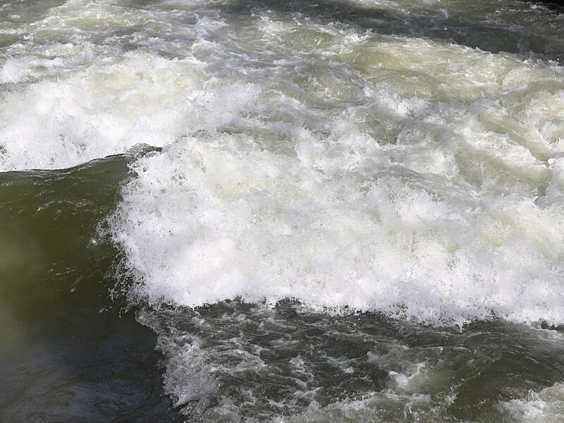 Surfwelle am Eisbach