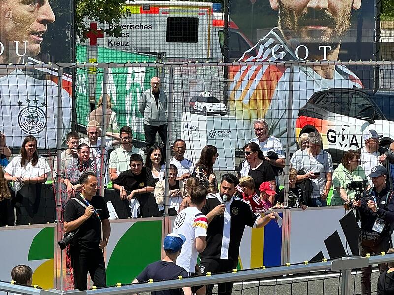 DFB-Torwandschießen in HerzogenaurachDFB-Torwandschießen in Herzogenaurach DFB-Torwandschießen in HerzogenaurachDFB-Torwandschießen in Herzogenaurach